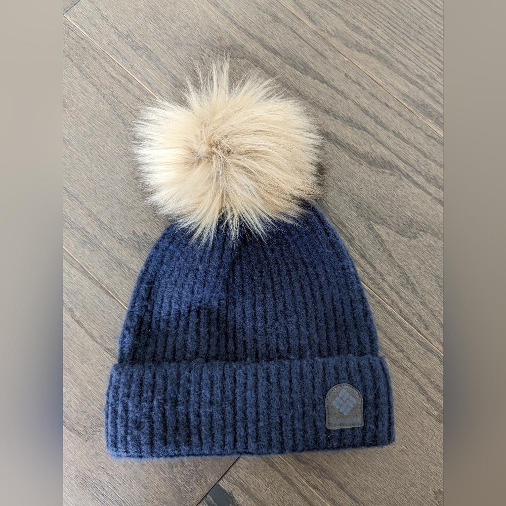 Columbia Hat Navy Blue NWOT